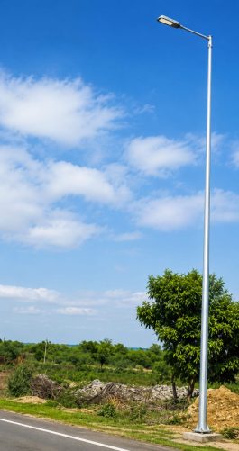 12 Mtr Single Arm Pole
